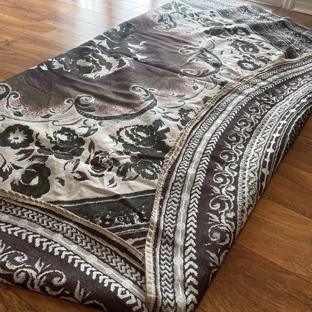 Dusty Rose Aubusson Tapestry Style Tablecloth/Rug 85 Inch Granny Cottagecore NEW